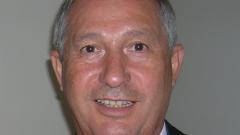 Nyugdíjba vonult Losonczy László.